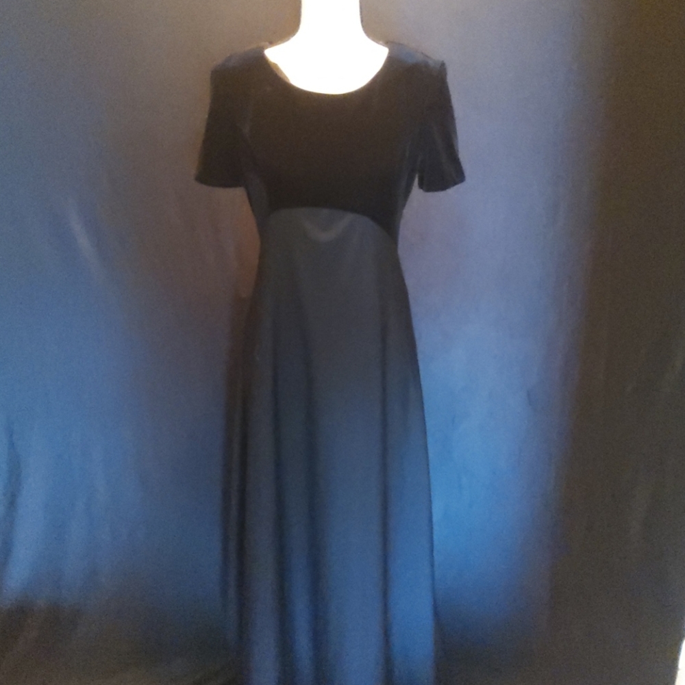 Black n gray long dress - Picture 1 of 4